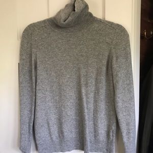Everlane cashmere turtleneck